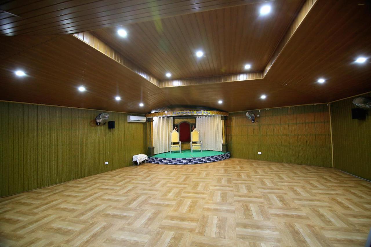Devanganam Residency Hotel Guruvāyūr Esterno foto