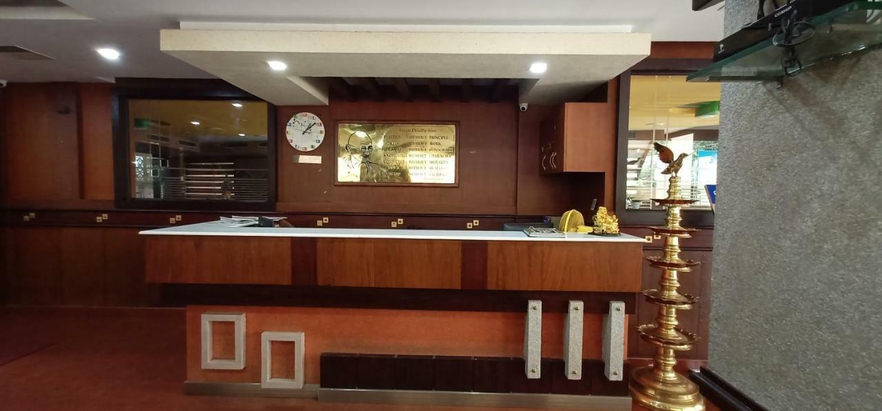 Devanganam Residency Hotel Guruvāyūr Esterno foto